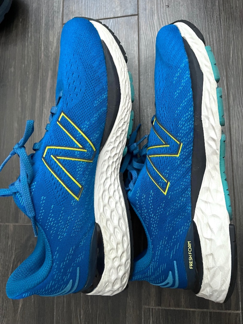 New Balance Fresh Foam Running 4E 10US